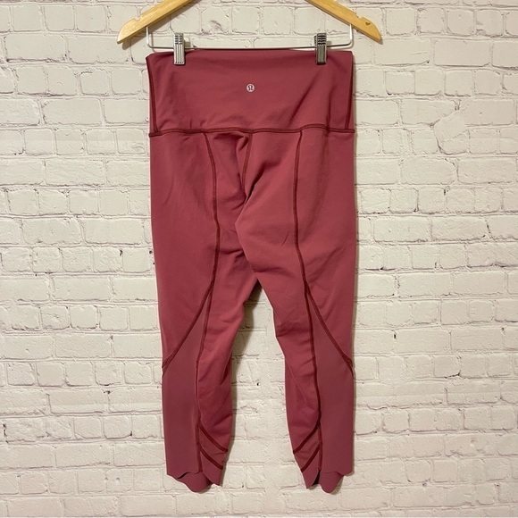 Lululemon Wunder Under Crop II (Special Edition) *Scallop 24"-Misty Merlot EUC - Picture 3 of 10